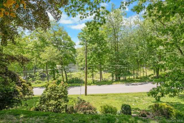 8 Woodland Road, Bedford, NY 10506