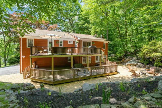 8 Woodland Road, Bedford, NY 10506