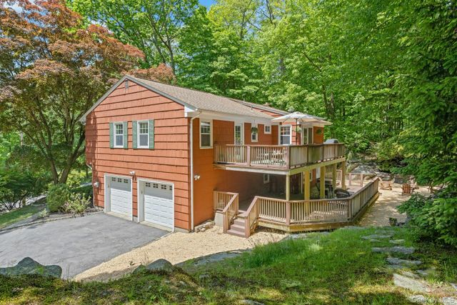 8 Woodland Road, Bedford, NY 10506