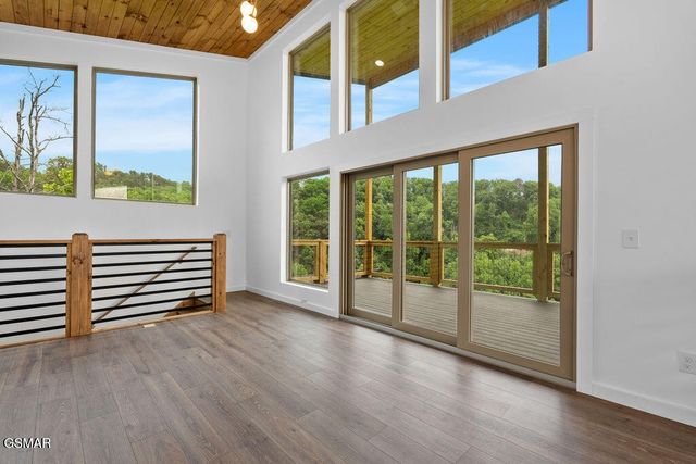 3225 Emerald Springs Loop, Sevierville, TN 37862