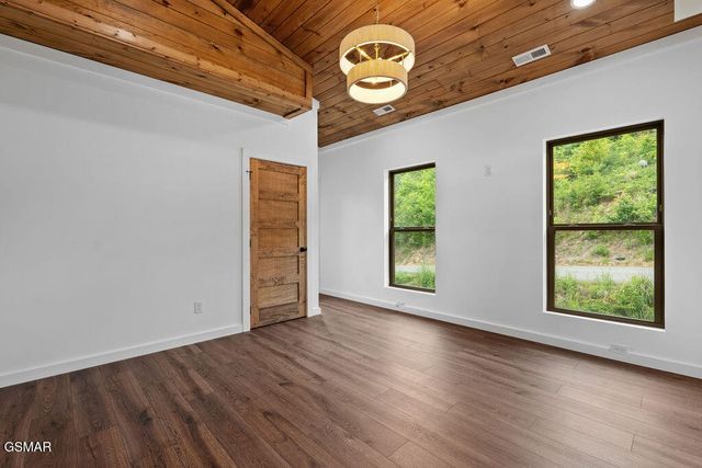 3225 Emerald Springs Loop, Sevierville, TN 37862