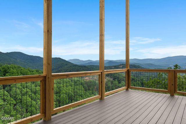 3225 Emerald Springs Loop, Sevierville, TN 37862