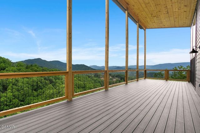 3225 Emerald Springs Loop, Sevierville, TN 37862