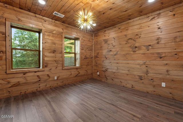 3225 Emerald Springs Loop, Sevierville, TN 37862