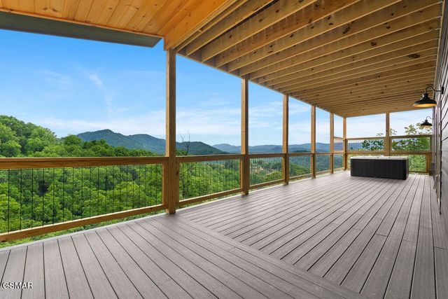3225 Emerald Springs Loop, Sevierville, TN 37862