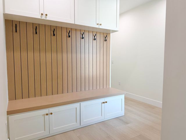 766 E Long Bay Dr, Inman, SC 29349