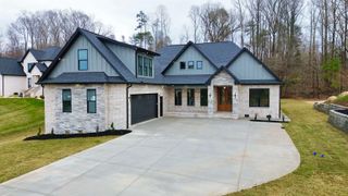 766 E Long Bay Dr, Inman, SC 29349