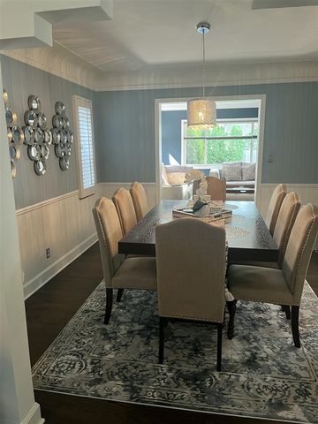 456 Manor Street, Grosse Pointe Farms, MI 48236