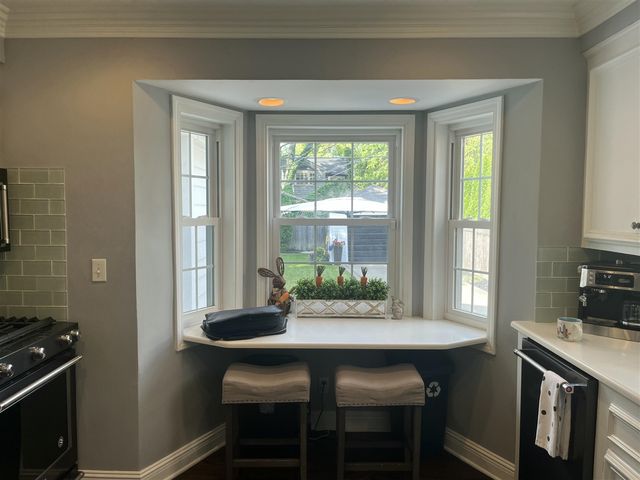 456 Manor Street, Grosse Pointe Farms, MI 48236
