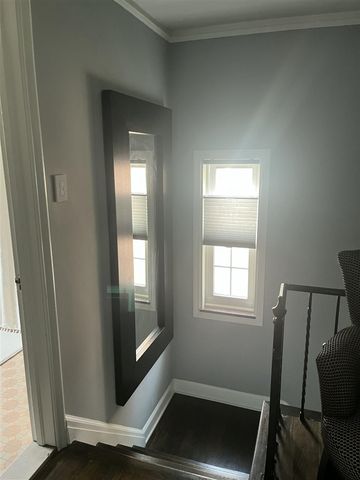 456 Manor Street, Grosse Pointe Farms, MI 48236