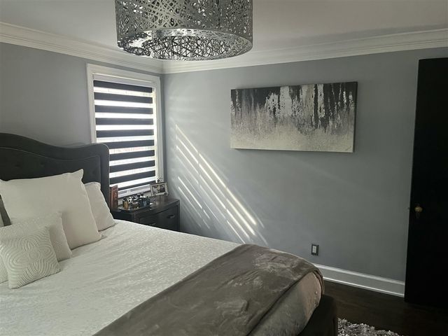 456 Manor Street, Grosse Pointe Farms, MI 48236