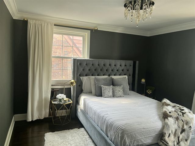 456 Manor Street, Grosse Pointe Farms, MI 48236
