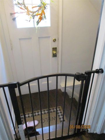 456 Manor Street, Grosse Pointe Farms, MI 48236