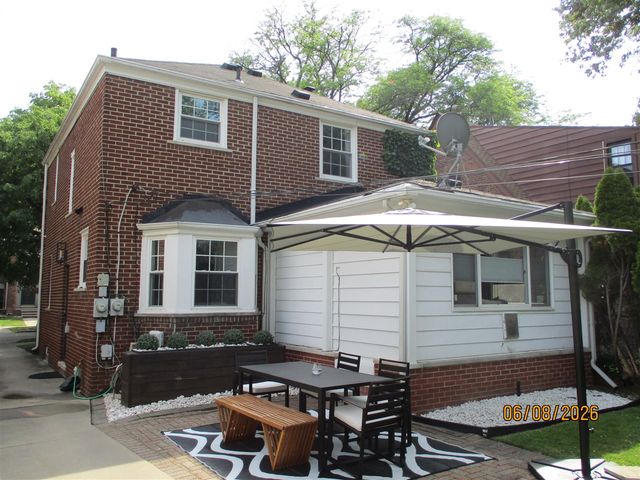 456 Manor Street, Grosse Pointe Farms, MI 48236