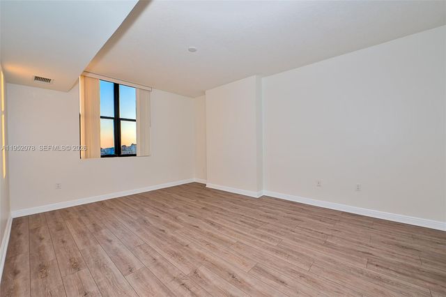 888 S Douglas Rd 1606, Coral Gables, FL 33134