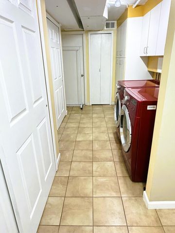 4239 Breckenridge Drive 63, West Bloomfield, MI 48322