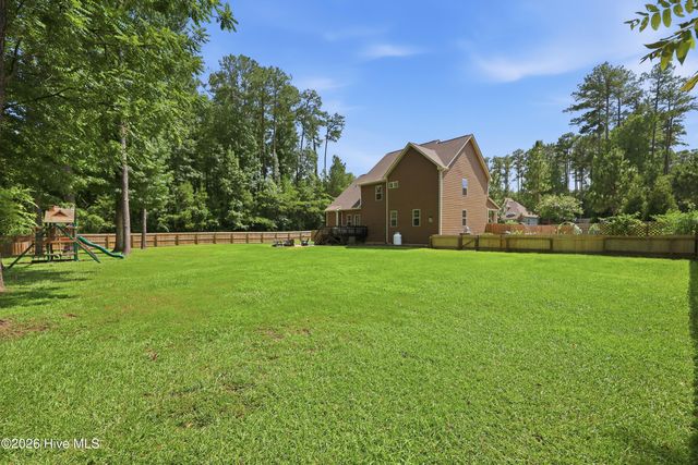 165 Glenmoor Drive, Southern Pines, NC 28387