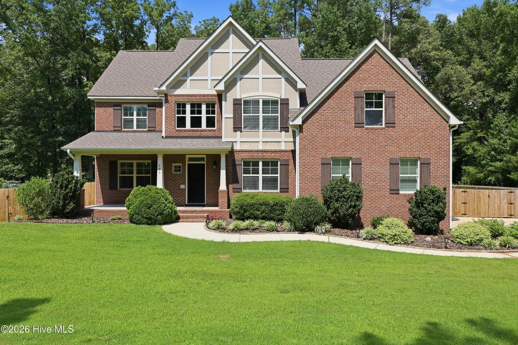 165 Glenmoor Drive, Southern Pines, NC 28387