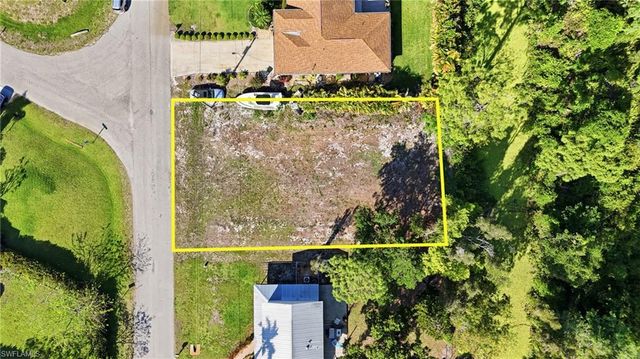 8325 Cypress DR S, Fort Myers, FL 33967