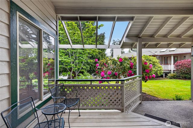 2010 Creekside Lane, Anacortes, WA 98221