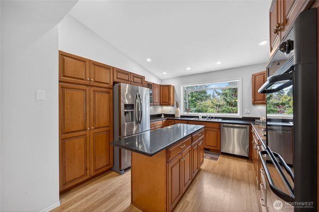 2010 Creekside Lane, Anacortes, WA 98221