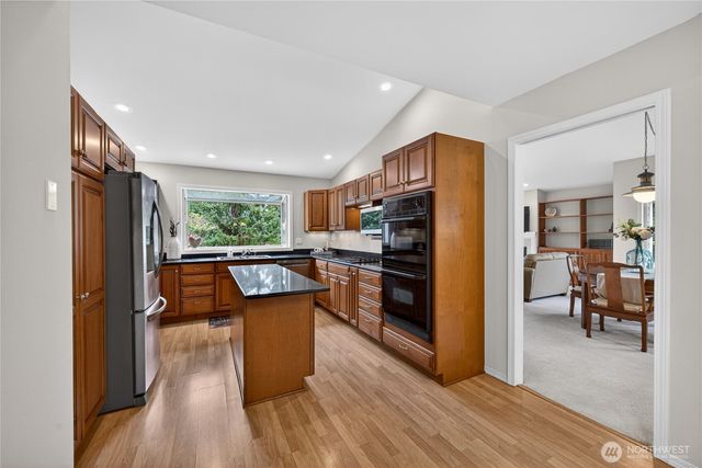 2010 Creekside Lane, Anacortes, WA 98221
