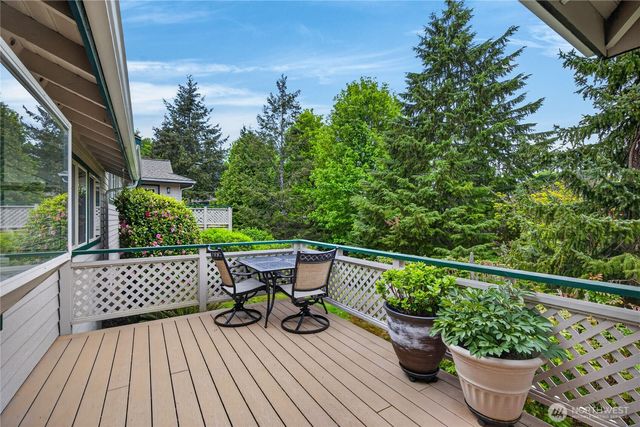2010 Creekside Lane, Anacortes, WA 98221