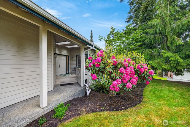 2010 Creekside Lane, Anacortes, WA 98221