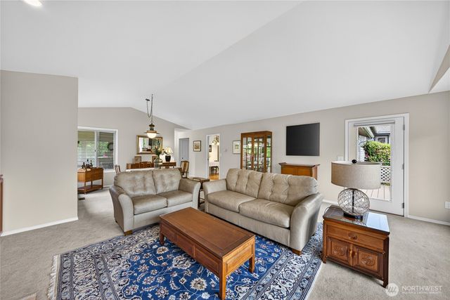 2010 Creekside Lane, Anacortes, WA 98221