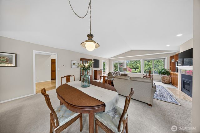 2010 Creekside Lane, Anacortes, WA 98221