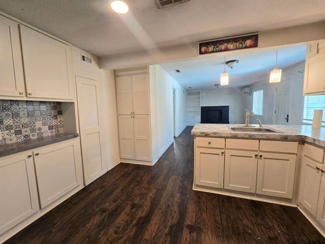 3623 New Copeland Rd, Tyler, TX 75701