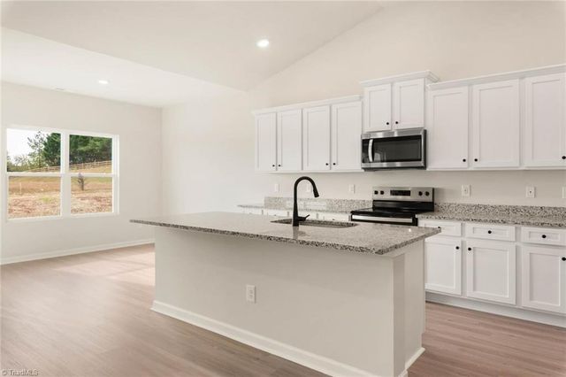 231 Macintosh Drive, King, NC 27021