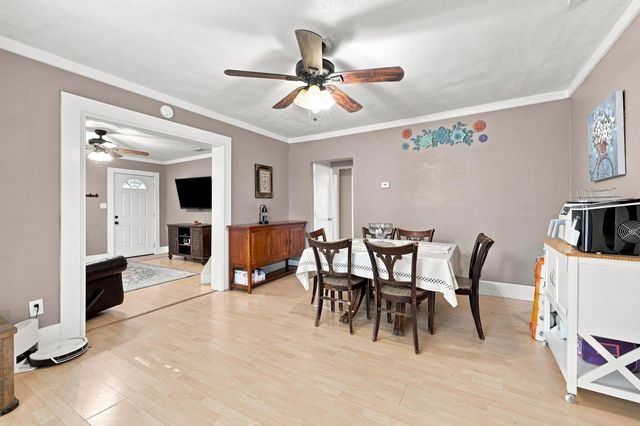 407 E Bois D Arc Street, Leonard, TX 75452