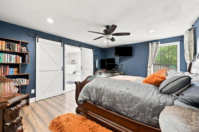 407 E Bois D Arc Street, Leonard, TX 75452