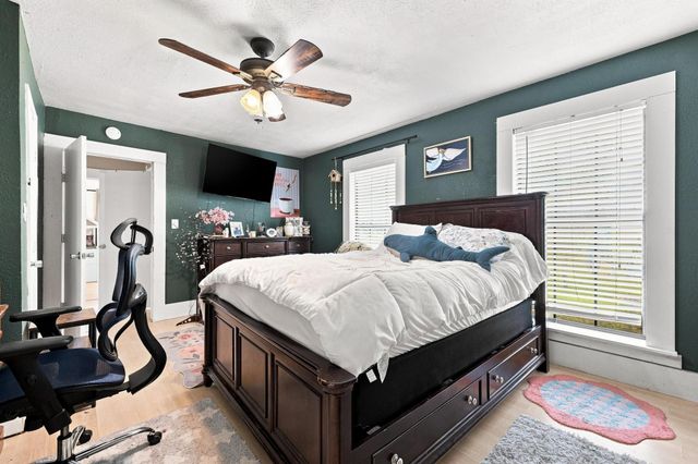 407 E Bois D Arc Street, Leonard, TX 75452