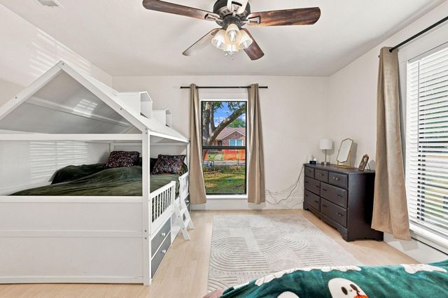 407 E Bois D Arc Street, Leonard, TX 75452