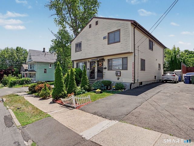 160 Granfield Avenue, Bridgeport, CT 06610