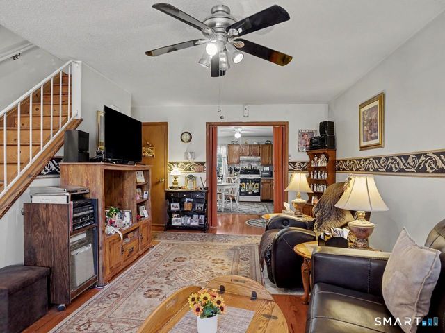 160 Granfield Avenue, Bridgeport, CT 06610