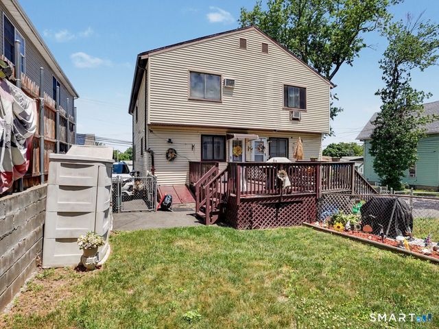 160 Granfield Avenue, Bridgeport, CT 06610