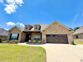 410 Hawks Nest Drive, Kathleen, GA 31047