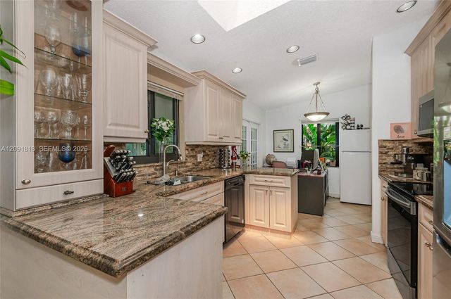 7609 Sunflower Drive, Margate, FL 33063