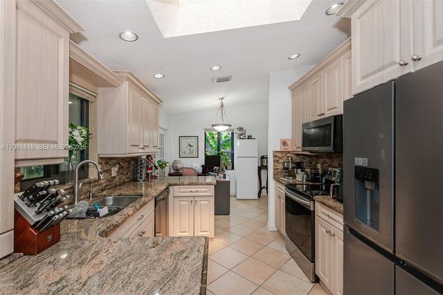 7609 Sunflower Drive, Margate, FL 33063