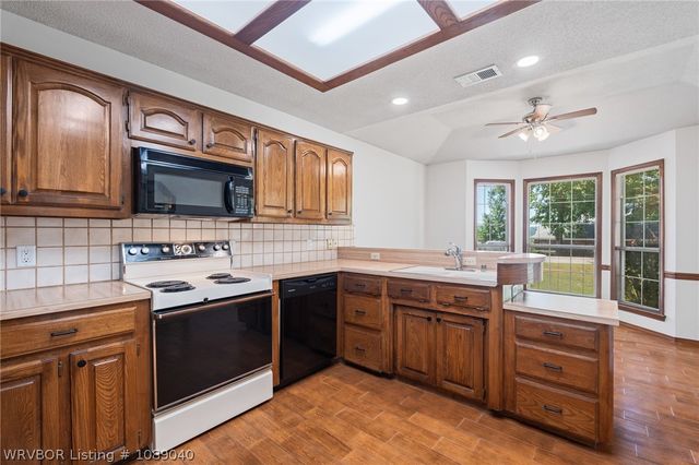 905 Fir Drive, Van Buren, AR 72956