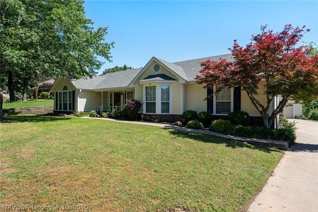 905 Fir Drive, Van Buren, AR 72956