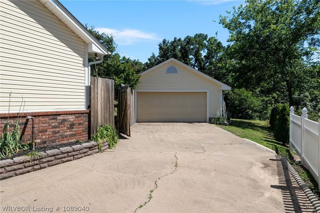 905 Fir Drive, Van Buren, AR 72956
