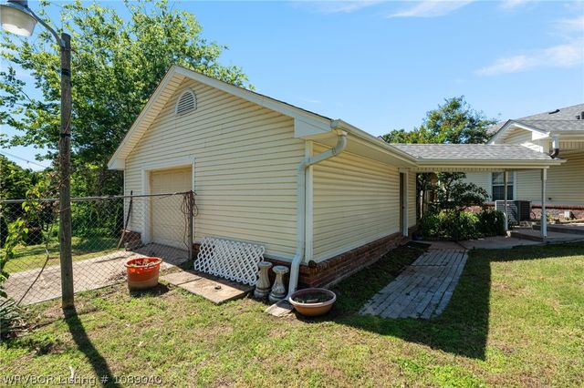 905 Fir Drive, Van Buren, AR 72956