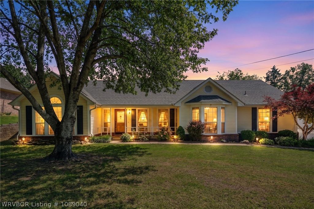 905 Fir Drive, Van Buren, AR 72956