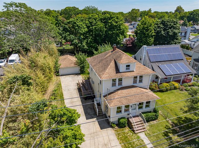 129 Bay Avenue, Patchogue, NY 11772