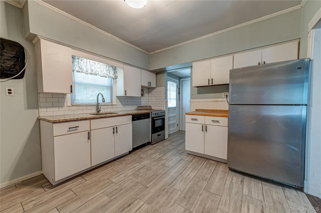 129 Bay Avenue, Patchogue, NY 11772