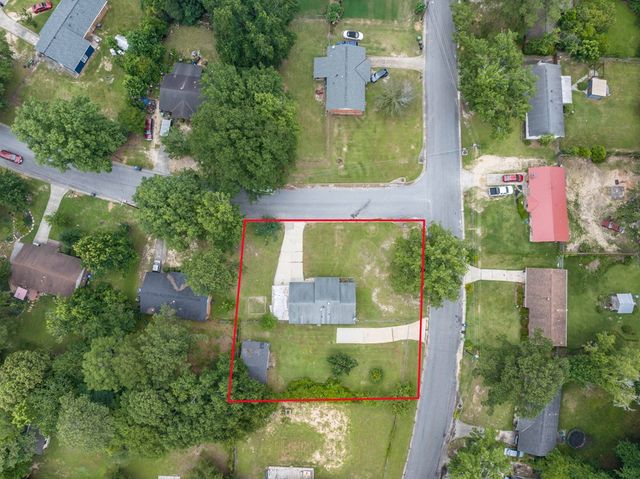 6001 Williamsburg Drive, Columbus, GA 31909